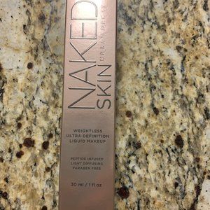 Urban Decay Naked Skin weightless  liquid makeup